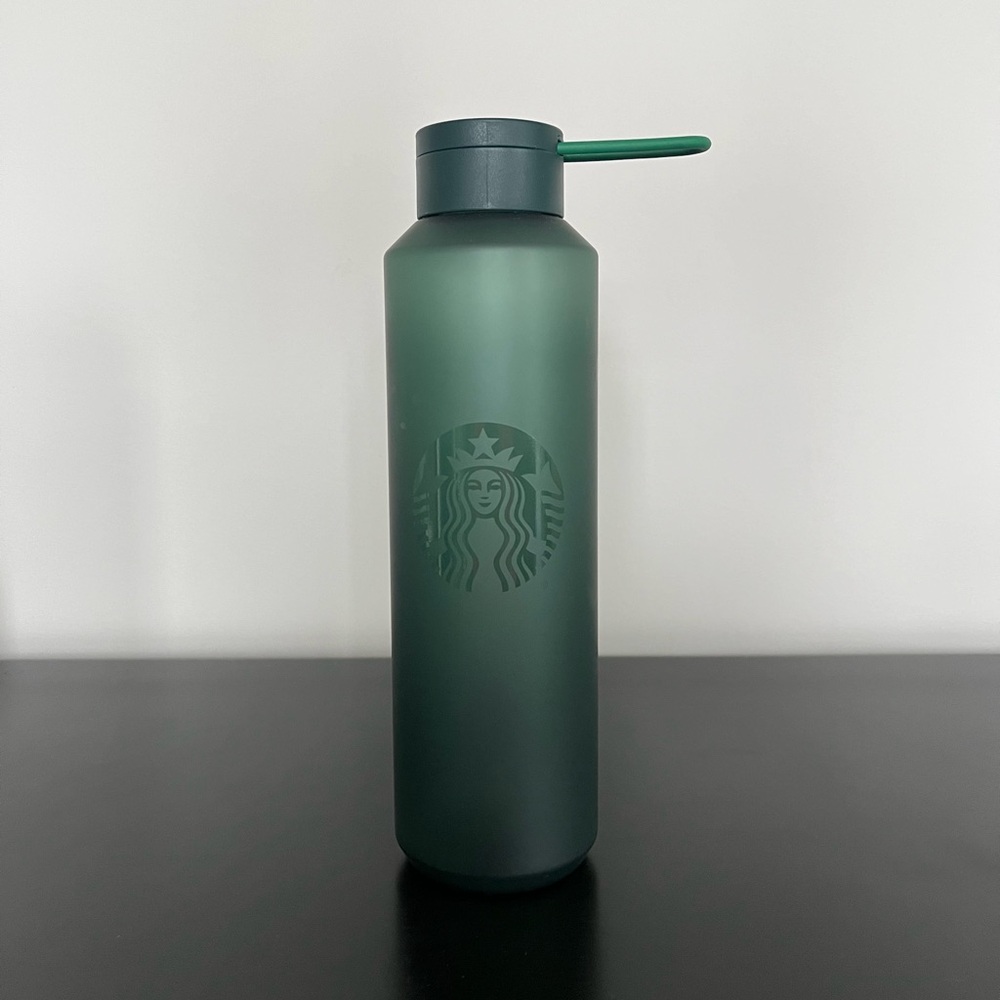 Starbucks | Tritan Plastic Water Bottle - 24 fl oz